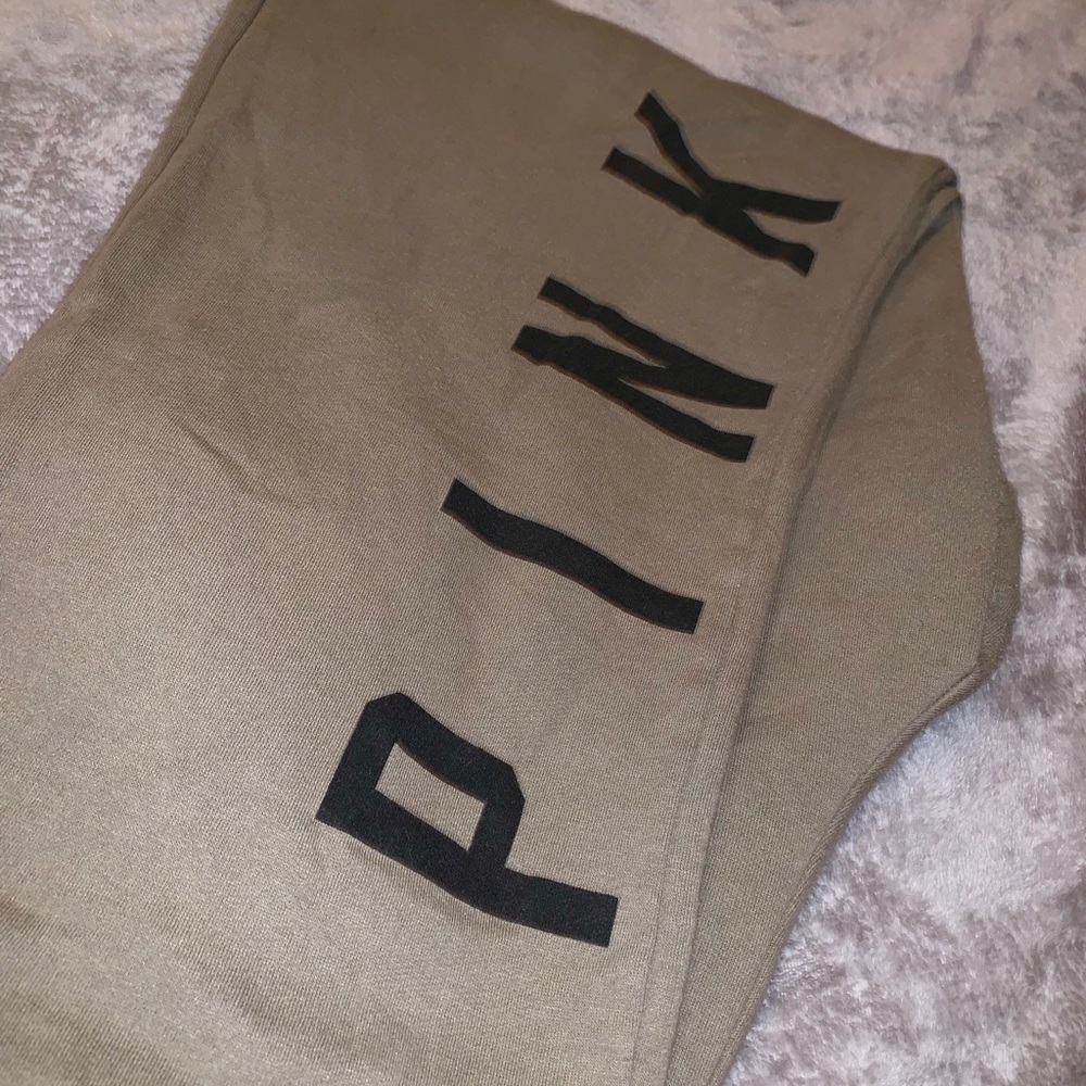 Victoria’s Secret Pink Army Green Matching Set - Picture 7 of 8